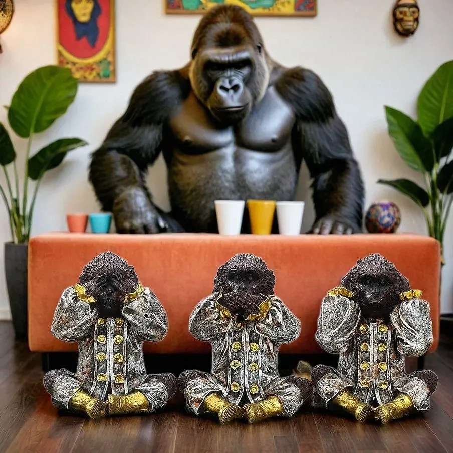 Set of 3 Monkey Showpiece - Image 2