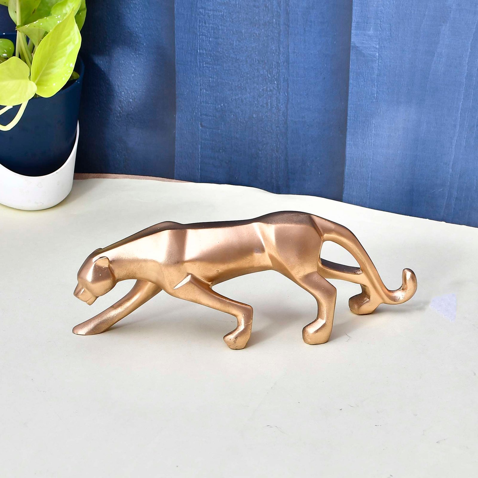 Resin Black Jaguar Showpiece - Image 3